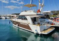 barca a motore Antares 13.80 Sukošan Croazia