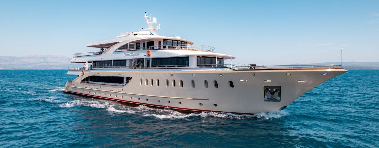 Queen Eleganza- yacht a motore