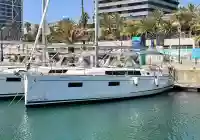 barca a vela Oceanis 38.1 Girona Spagna