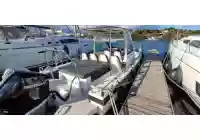 barca a motore Axopar 28 T-Top Lavrion Grecia