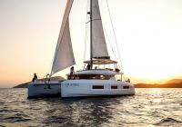 catamarano Lagoon 55  Lavrion Grecia