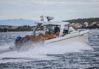 barca a motore Saxdor 320 GTO Sukošan Croazia
