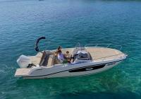 barca a motore Quicksilver Activ 675 Sundeck Zadar region Croazia