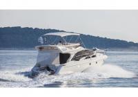 barca a motore Azimut 43 Trogir Croazia