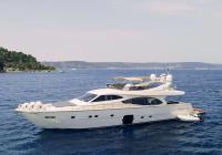 barca a motore Ferretti 780 Split Croazia