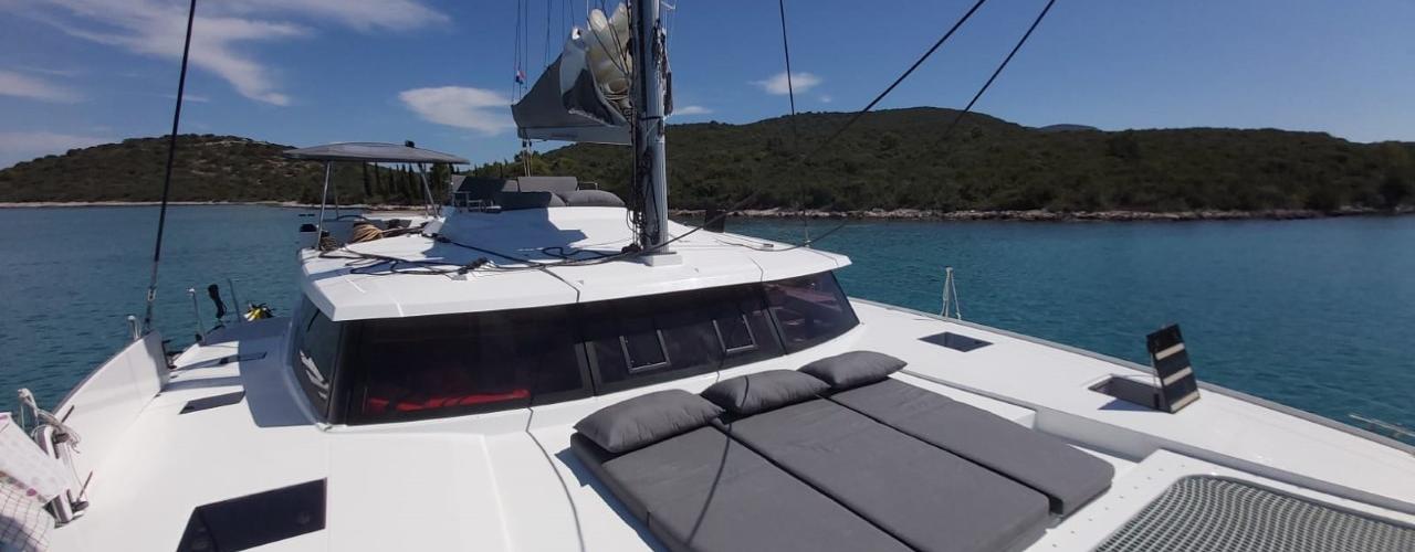 2020. Fountaine Pajot Saona 47