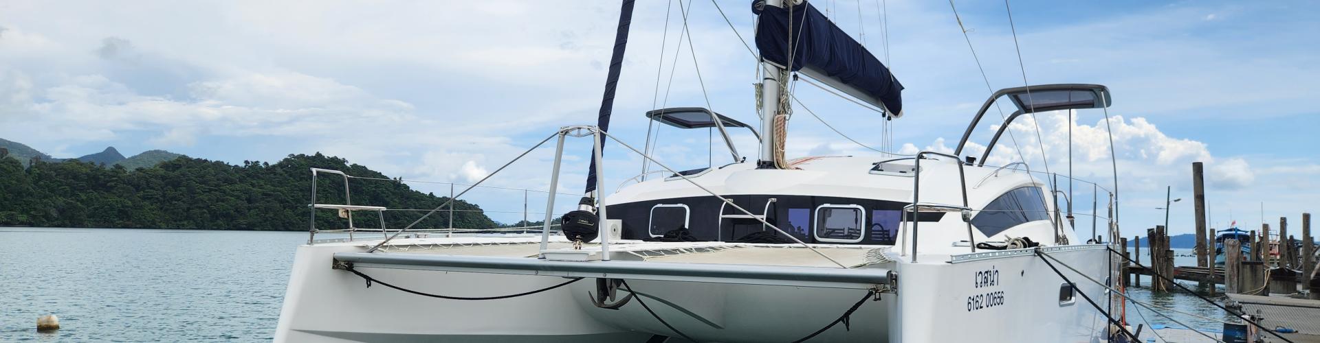 catamarano Island Spirit 410