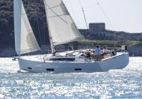 barca a vela Dufour 430 Lefkada Grecia