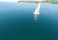 trimarano-al-mare